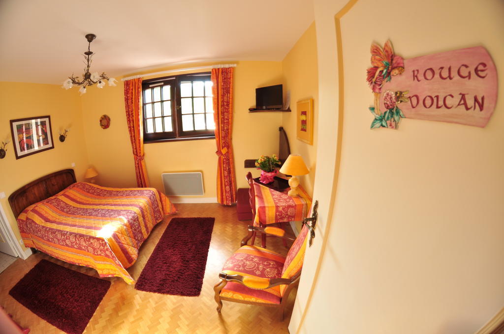 Hotel-Logis La Coraline Gannat Pokój zdjęcie