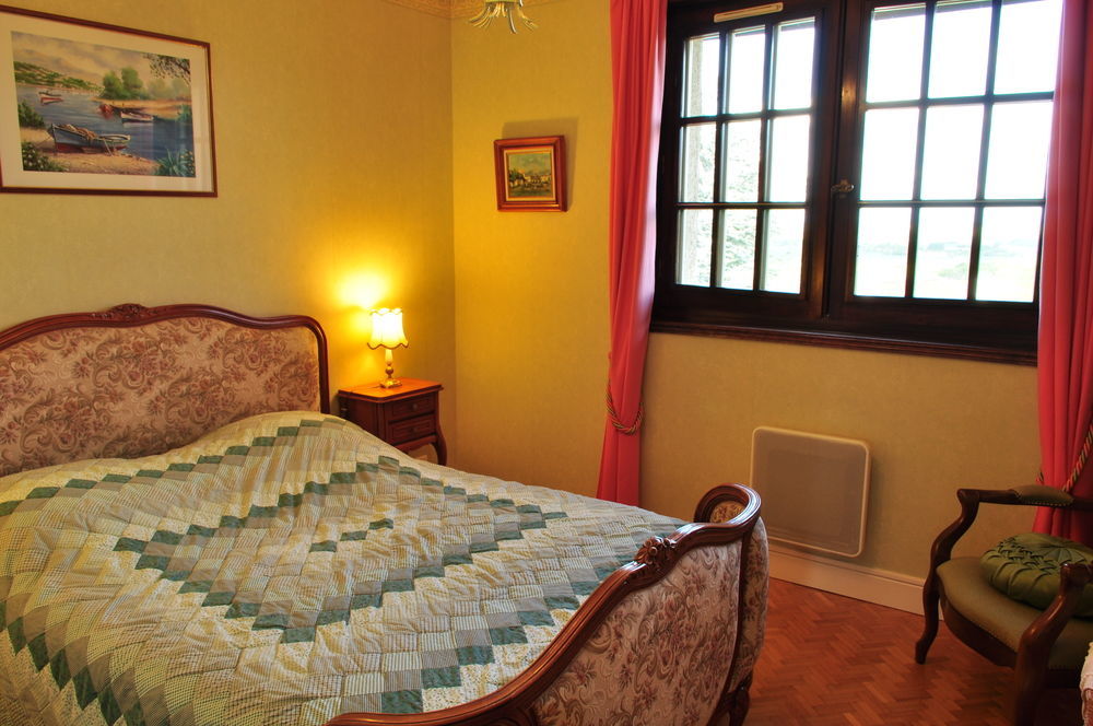 Hotel-Logis La Coraline Gannat Zewnętrze zdjęcie